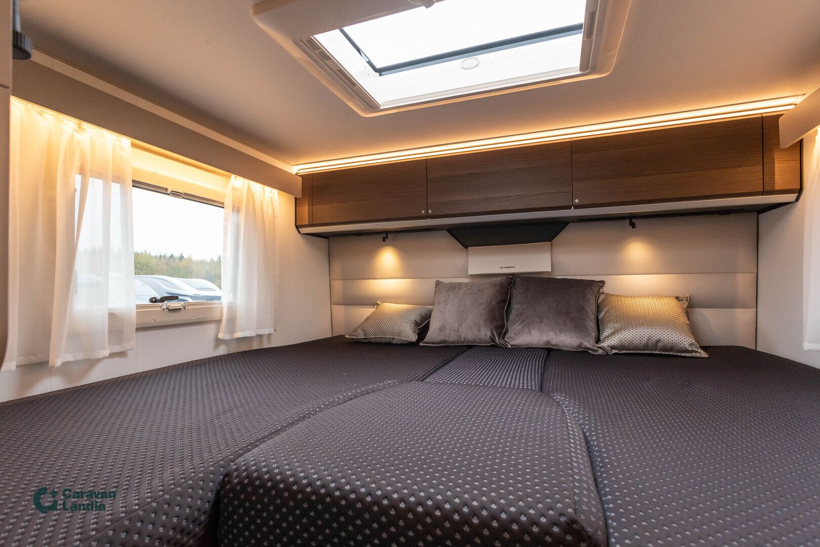 Adria Compact Supreme DL 2.2 Mjet 140hv ** HETI TOIMITUKSEEN, TRUMA-DIESEL, ERILLISVUOTEET, AUTOMAATTI **, kuva 22