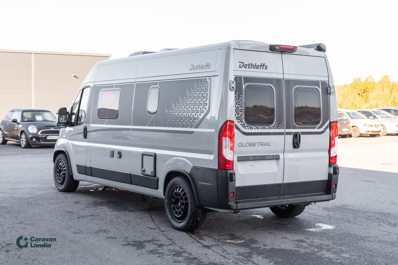 Dethleffs Globetrail Active 600 DS 2.2 Mjet 160hv ** HETI TOIMITUKSEEN, AUTOMAATTI, MARKIISI, ERIKOISVÄRI **, kuva 4