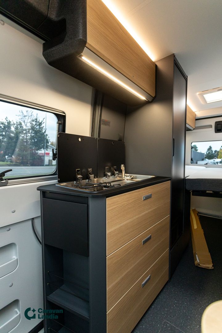 Adria Twin Select 600 SBP 2,2 MJET 140hv ** HETI TOIMITUKSEEN, UUTUUSMALLI, PARIVUODE, TRUMA-DIESEL **, kuva 13