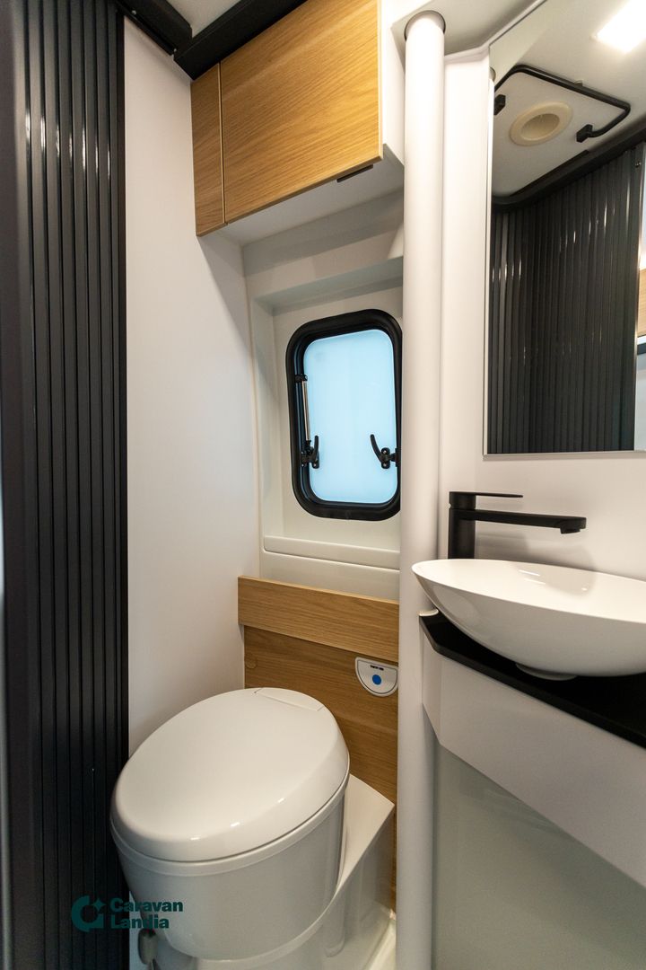 Adria Twin Select 600 SBP 2,2 MJET 140hv ** HETI TOIMITUKSEEN, UUTUUSMALLI, PARIVUODE, TRUMA-DIESEL **, kuva 19