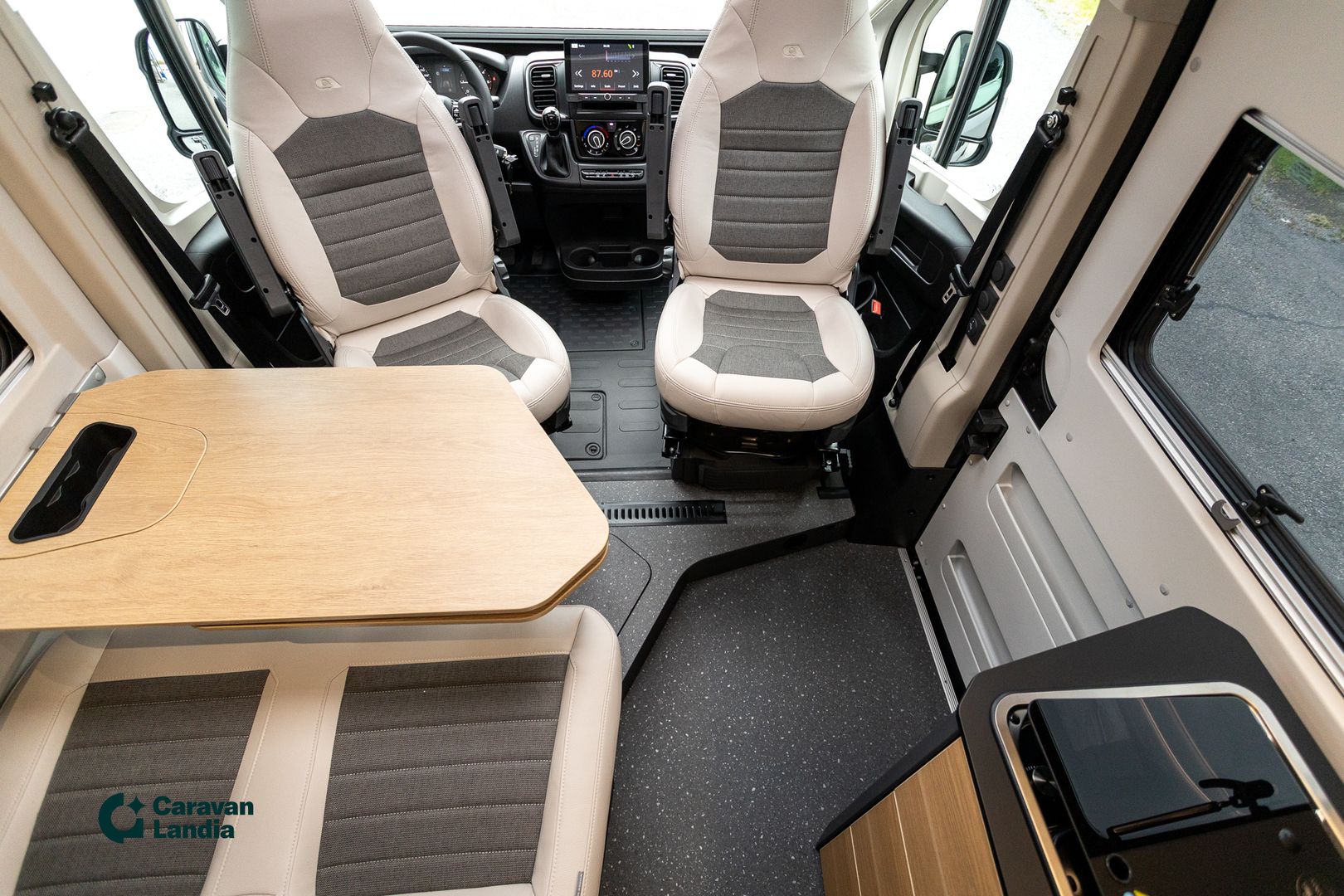 Adria Twin Select 600 SBP 2,2 MJET 140hv ** HETI TOIMITUKSEEN, UUTUUSMALLI, PARIVUODE, TRUMA-DIESEL **, kuva 28