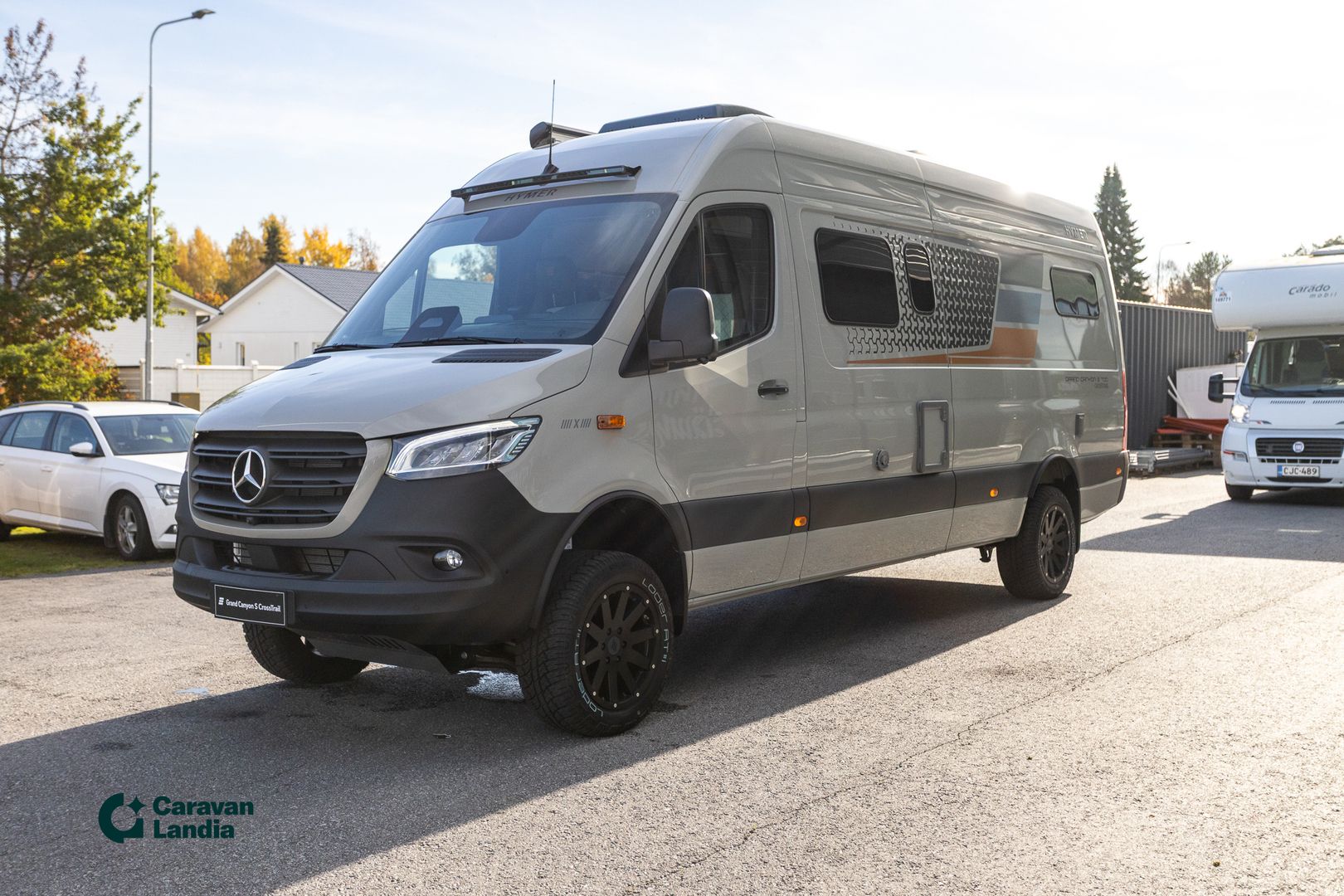 Hymer Grand Canyon S 700 Crosstrail 419 CDI 190hv ** HETI TOIMITUKSEEN, TALVIPAKETTI, TRUMA DIESEL, NELIVETO **, kuva 5