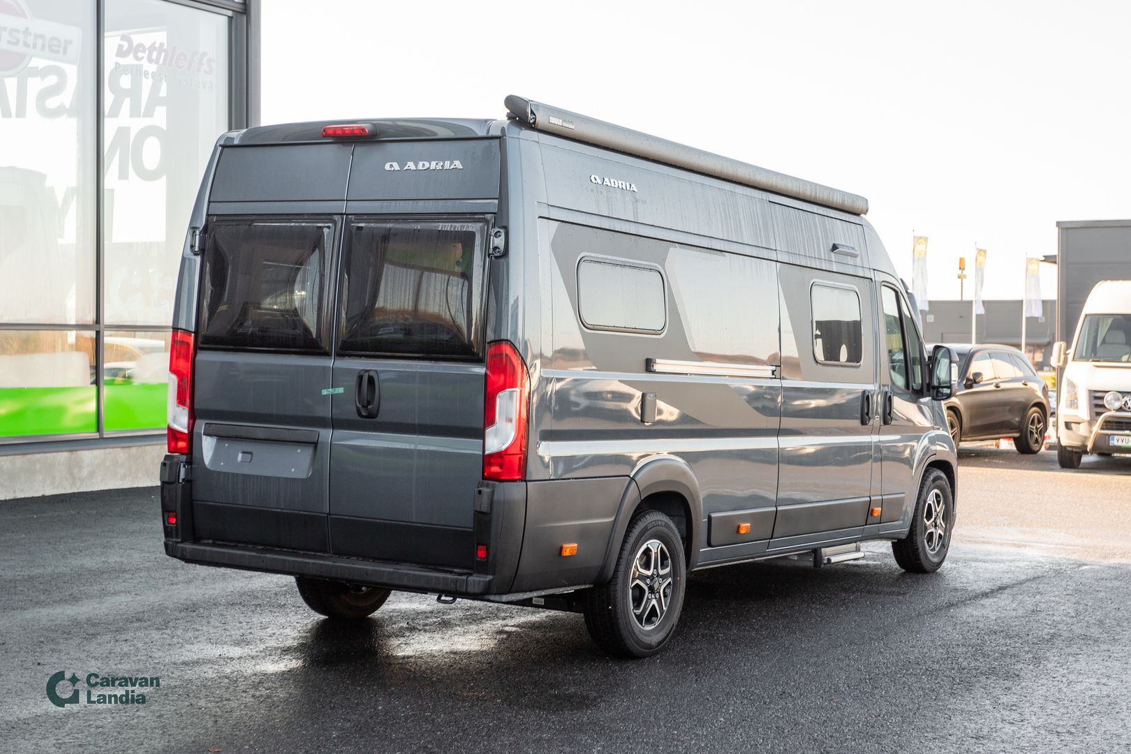 Adria Twin Supreme 640 SLB 2.2 Mjet 160hv ** HETI TOIMITUKSEEN, HUIPPUVARUSTEET, ERILLISVUOTEET, ALDE-DIESEL **, kuva 3