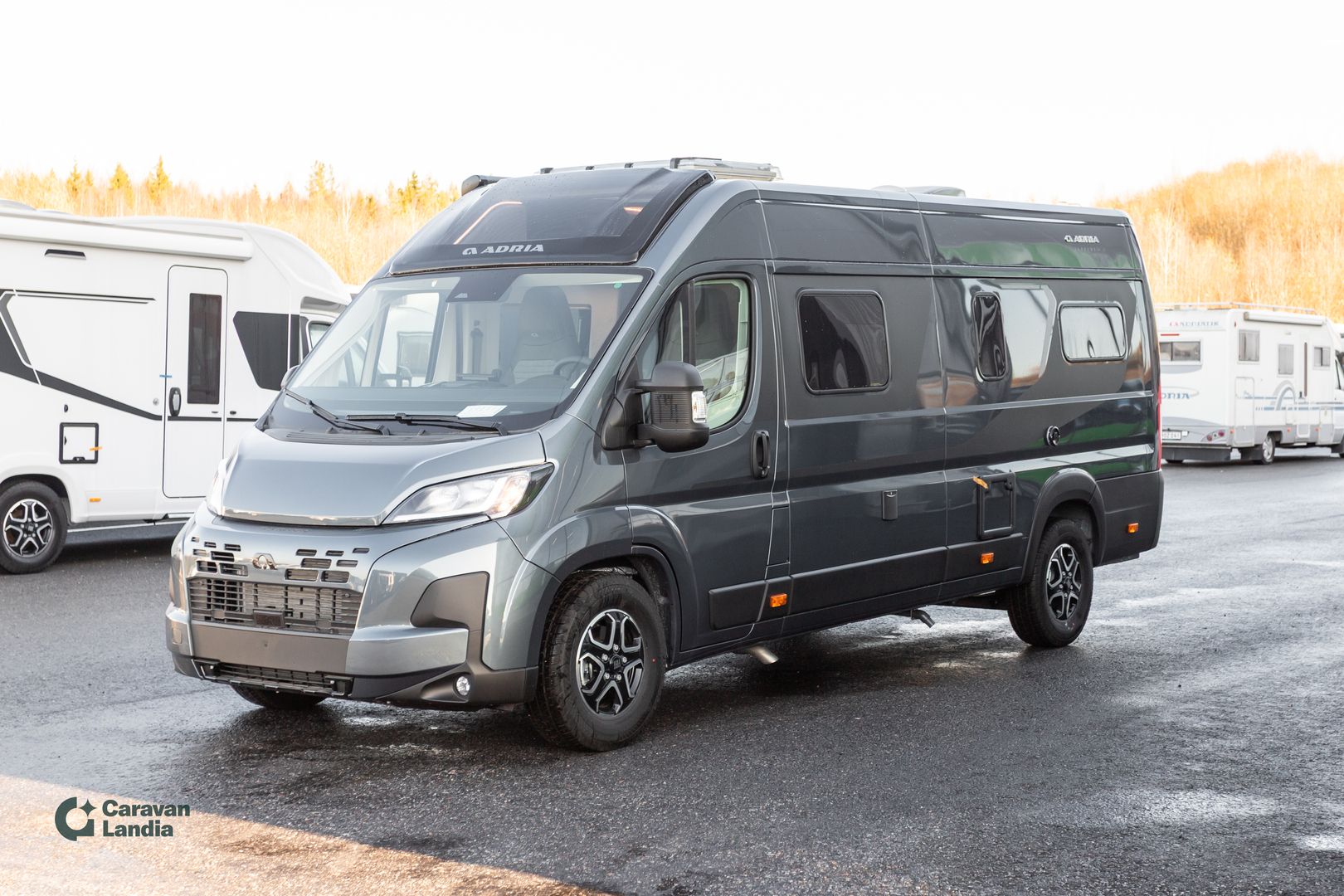 Adria Twin Supreme 640 SLB 2.2 Mjet 160hv ** HETI TOIMITUKSEEN, HUIPPUVARUSTEET, ERILLISVUOTEET, ALDE-DIESEL **, kuva 5