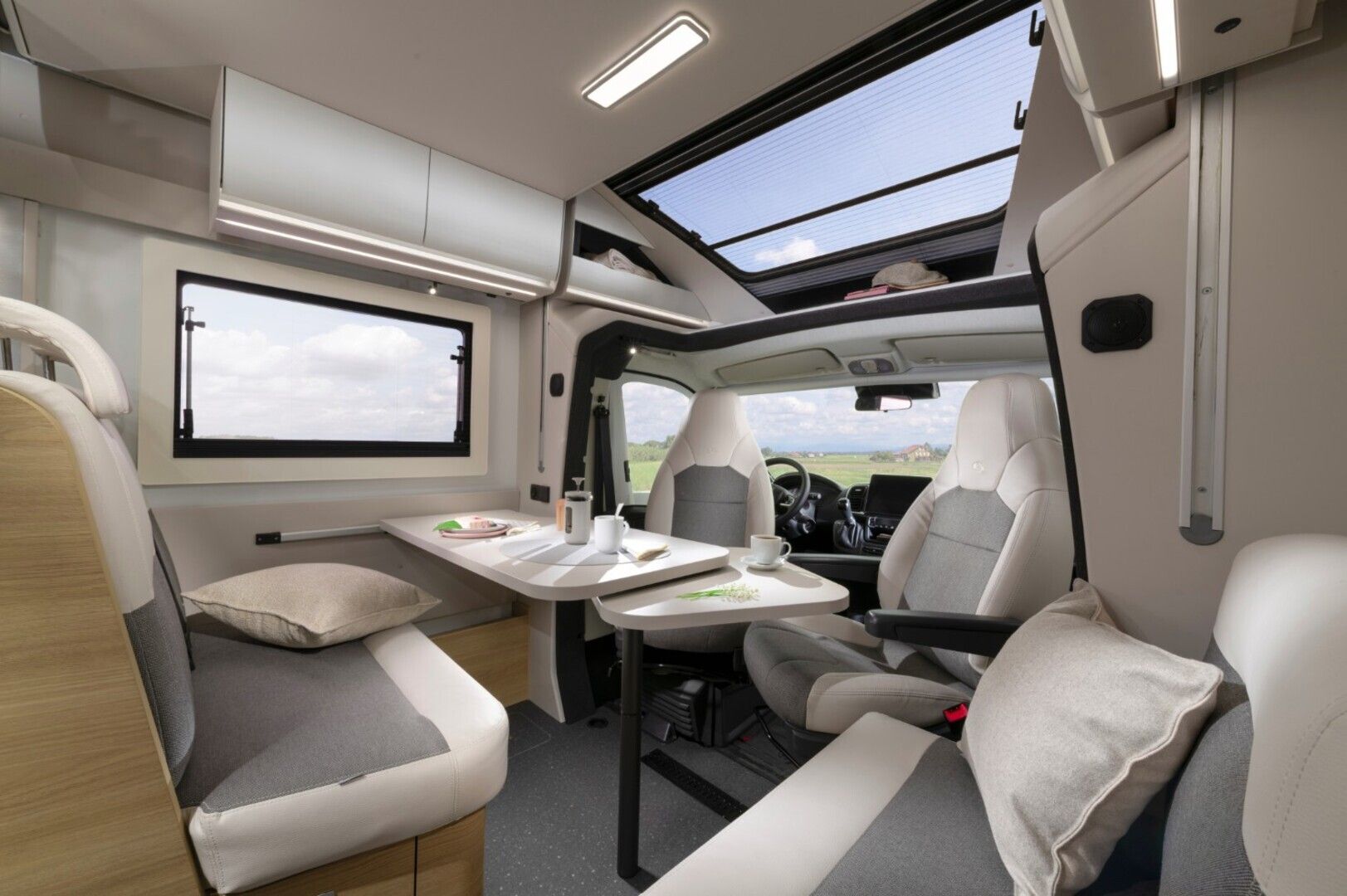 Adria Matrix Select 670 SL 2.2 MJET 140hv ** TULOSSA, UUTUUSMALLI, ERILLISVUOTEET, TRUMA-DIESEL **, kuva 5
