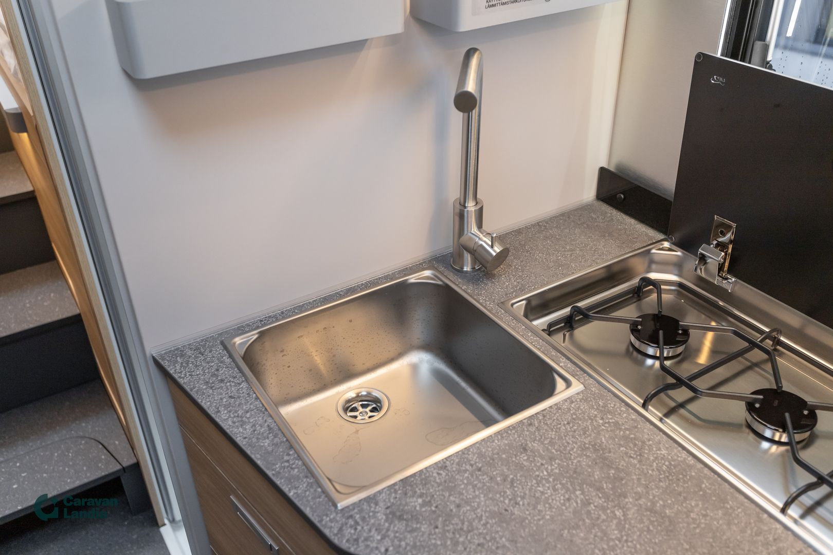 Adria Matrix Select 670 SL 2.2 Mjet 140hv ** HETI TOIMITUKSEEN, UUTUUSMALLI, ERILLISVUOTEET, TRUMA-DIESEL **, kuva 13