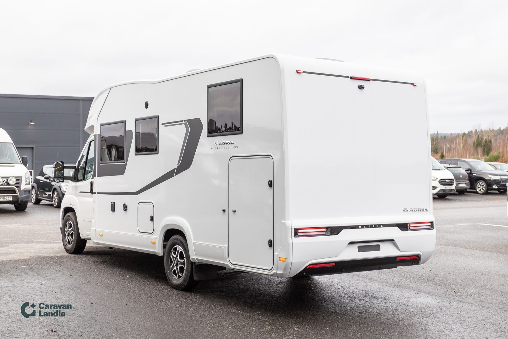 Adria Matrix Select 670 SL 2.2 Mjet 140hv ** HETI TOIMITUKSEEN, UUTUUSMALLI, ERILLISVUOTEET, TRUMA-DIESEL **, kuva 4