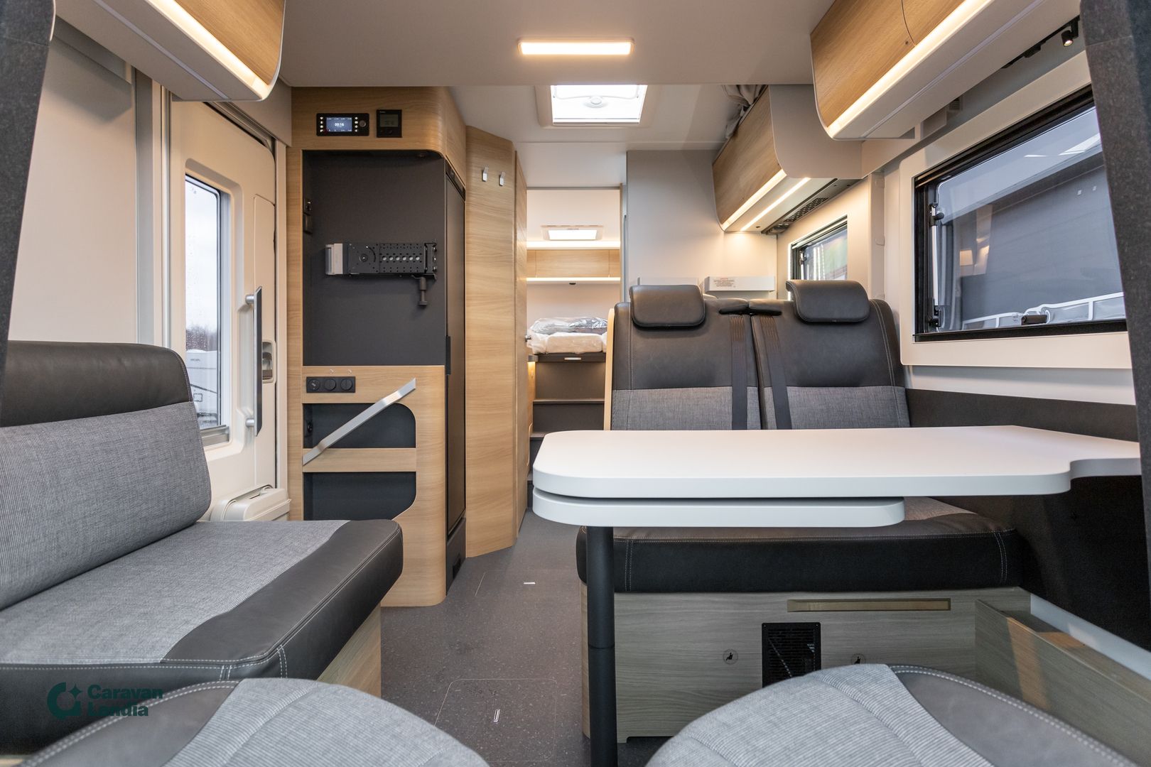Adria Matrix Select 670 SL 2.2 Mjet 140hv ** HETI TOIMITUKSEEN, UUTUUSMALLI, ERILLISVUOTEET, TRUMA-DIESEL **, kuva 7