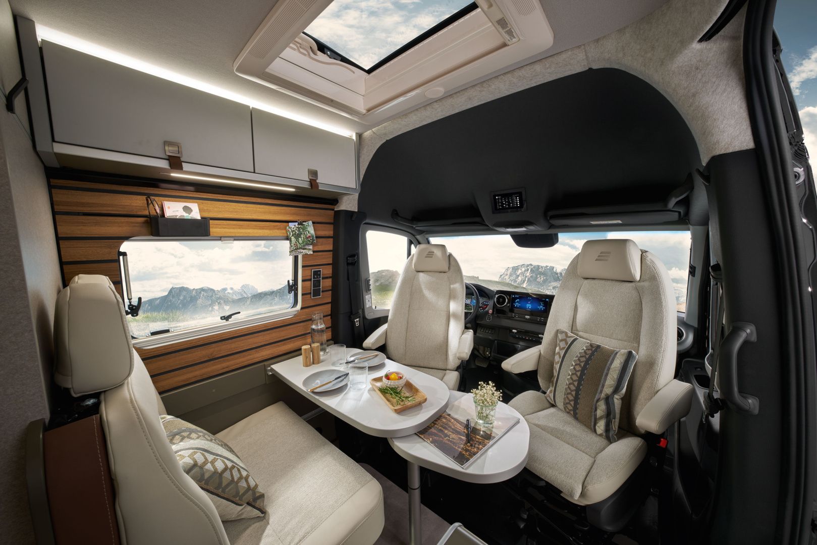 Hymer Grand Canyon S 600 419 CDI 190HV ** TULOSSA, TALVIPAKETT, NELIVETO, TRUMA DIESEL **, kuva 4