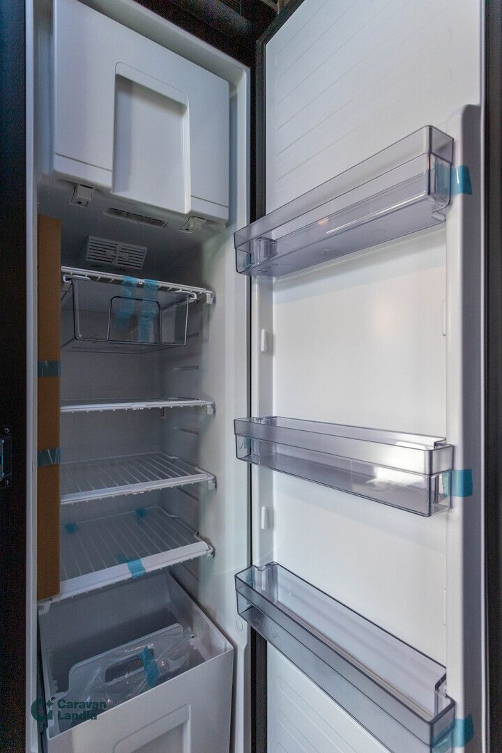 Adria Matrix Supreme 670 DL 2.2 Mjet 140hv ** HETI TOIMITUKSEEN, HUIPPUTYYLIKÄS, AVARA ISTUINRYHMÄ, ALDE-DIESEL **, kuva 17