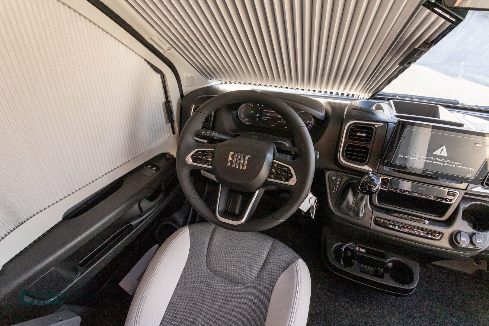 Adria Matrix Supreme 670 DL 2.2 Mjet 140hv ** HETI TOIMITUKSEEN, HUIPPUTYYLIKÄS, AVARA ISTUINRYHMÄ, ALDE-DIESEL **, kuva 26