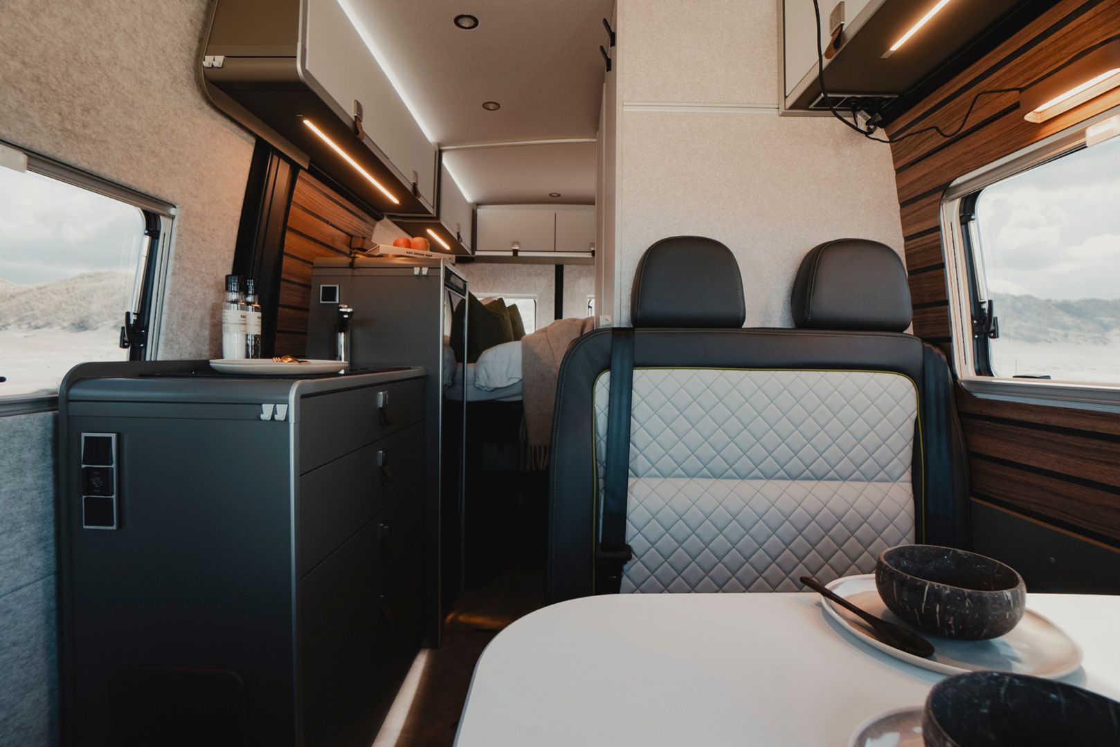Hymer Grand Canyon S 600 CROSS OVER 419 CDI 190HV ** TULOSSA PIAN, CROSS OVER VARUSTELU, NELIVETO **, kuva 5