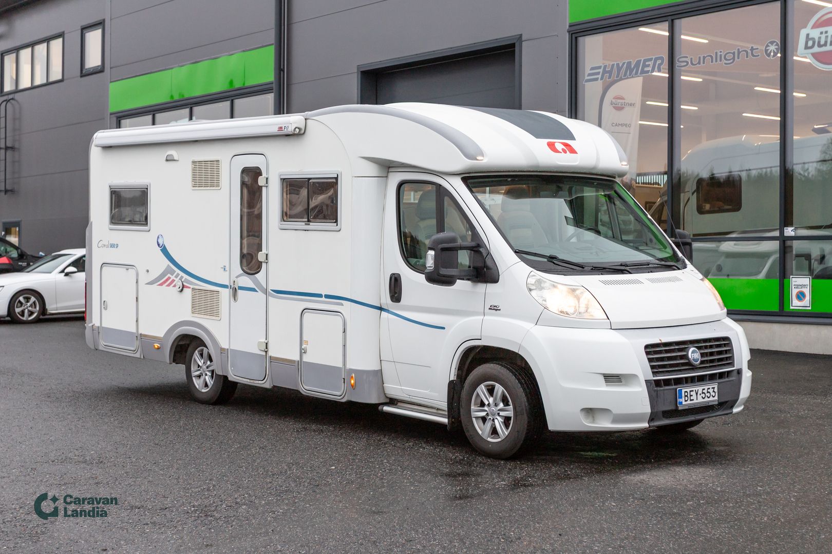 Adria Coral S 650 SP 2.3 Mjet 130hv ** TRUMA-SÄHKÄPATRUUNA, PITKITTÄINEN PARIVUODE, MARKIISI **, kuva 1