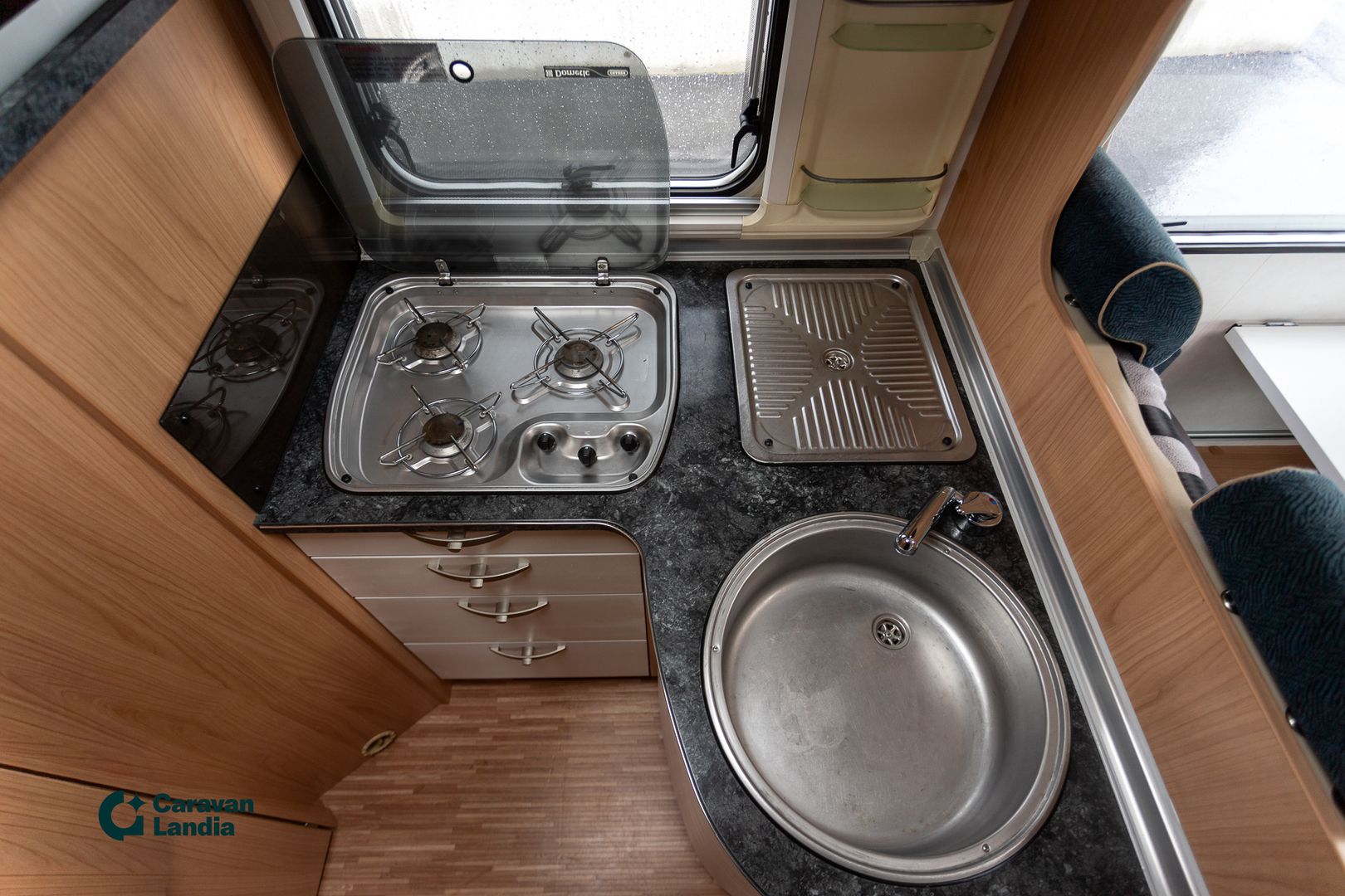 Burstner Levanto A530 2.3 Mjet 130hv ** TRUMA, TAKA-WC, MULTIMEDIAKESKUS **, kuva 11