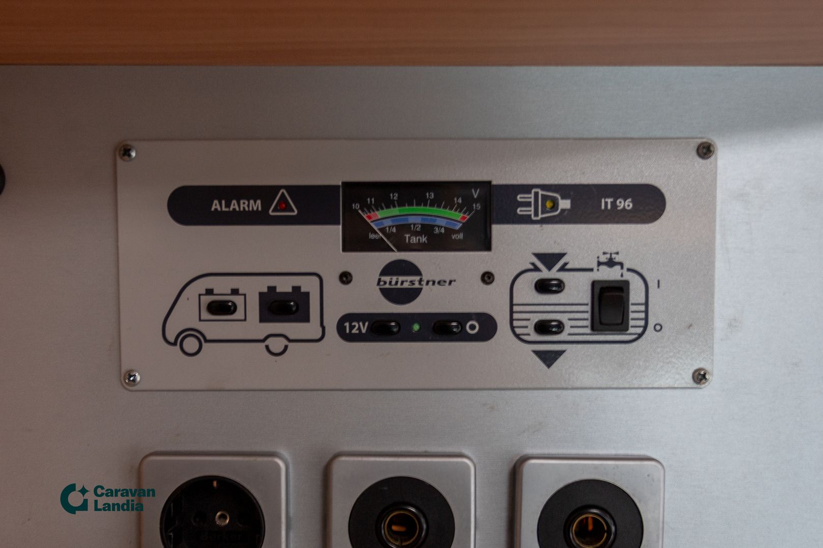 Burstner Levanto A530 2.3 Mjet 130hv ** TRUMA, TAKA-WC, MULTIMEDIAKESKUS **, kuva 23