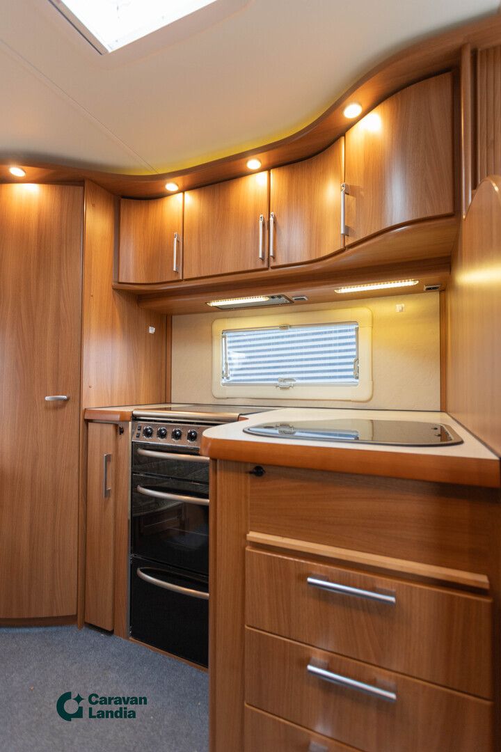 Kabe Travel Master 750 LXL 3.0 Mjet 160hv ** ALDE, PITKITTÄINEN-PARIVUODE, MARKIISI, KOUKKU **, kuva 10