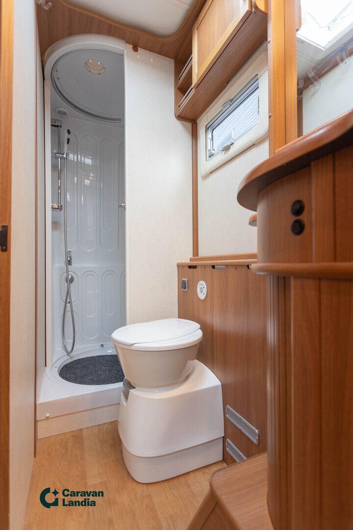 Kabe Travel Master 750 LXL 3.0 Mjet 160hv ** ALDE, PITKITTÄINEN-PARIVUODE, MARKIISI, KOUKKU **, kuva 12