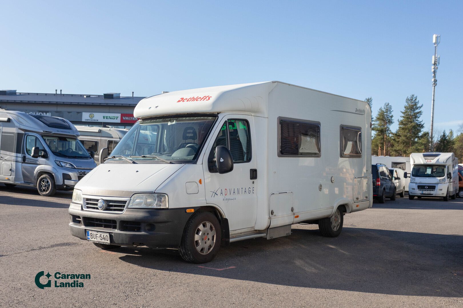 Dethleffs Advantage T5841 2.3 JTD 110hv ** ALDE, VETOKOUKKU, AURINKOPANEELI **, kuva 5