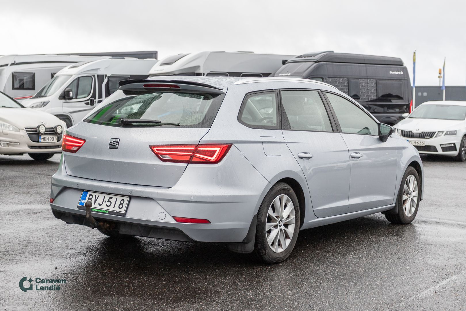 Seat Leon ST 1.6 TDI 115 Style Business DSG ** Suomi-auto / Koukku / Tutkat / Adapt.vakkari **, kuva 3