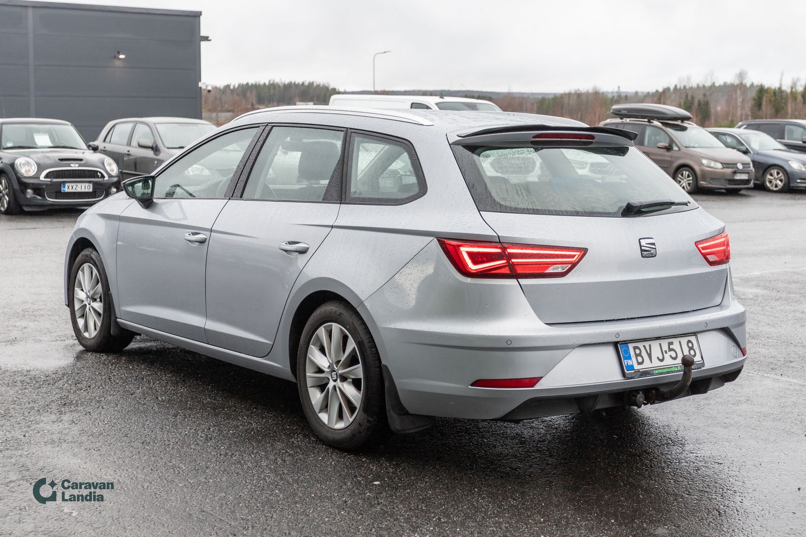 Seat Leon ST 1.6 TDI 115 Style Business DSG ** Suomi-auto / Koukku / Tutkat / Adapt.vakkari **, kuva 4