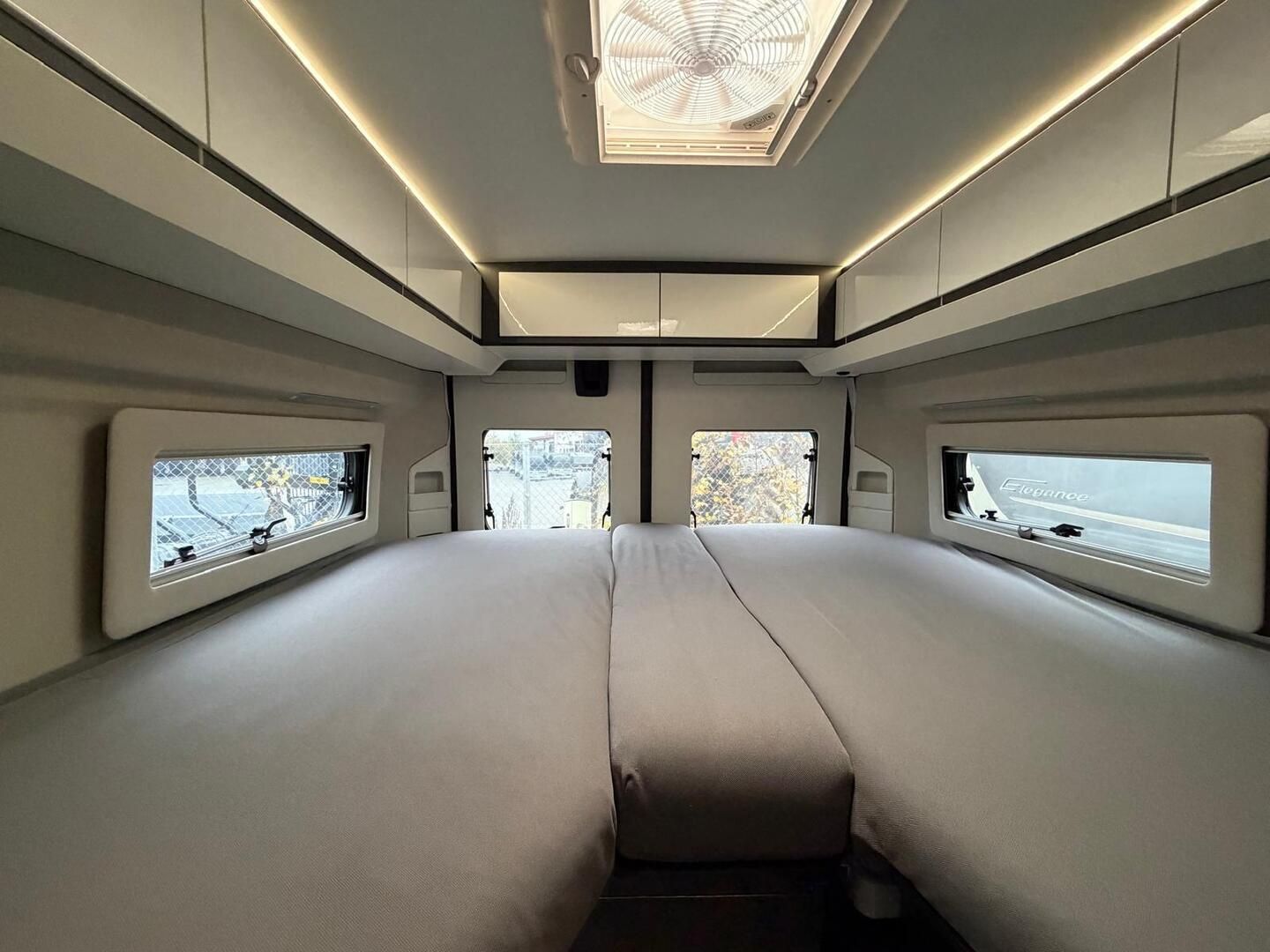 Adria Twin 640 SLB Supreme 2.3 Mjet 150hv ** JUURI TULLUT, VETOKOUKKU, AURINKOPANEELI **, kuva 9