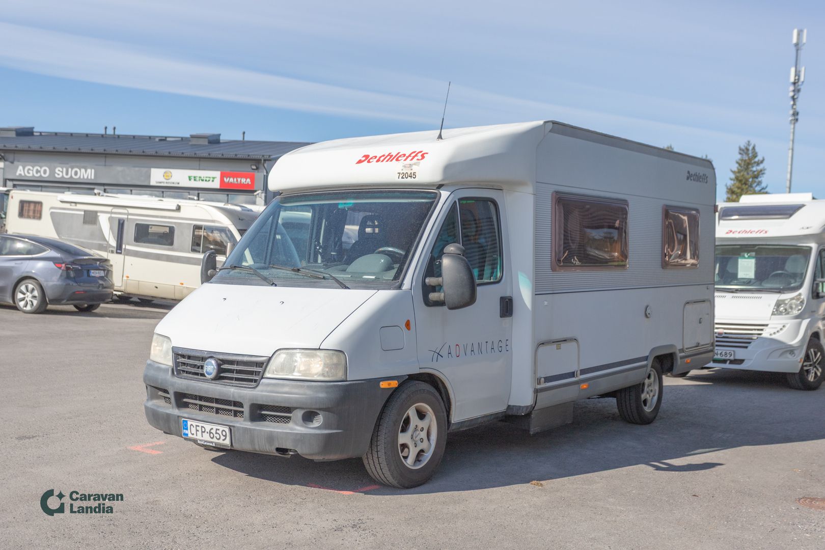 Dethleffs Advantage T 5841 2.8 JTD 130hv ** TRUMA, PITKITTÄINEN PARIVUODE, MARKIISI **, kuva 5