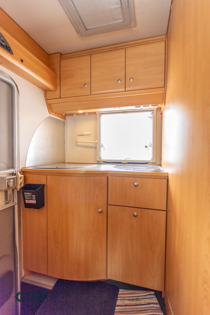 Knaus Sun Traveller 608 L 2.8 JTD 130hv ** TRUMA, WEBASTO, ISO PÖYTÄRYHMÄ **, kuva 11