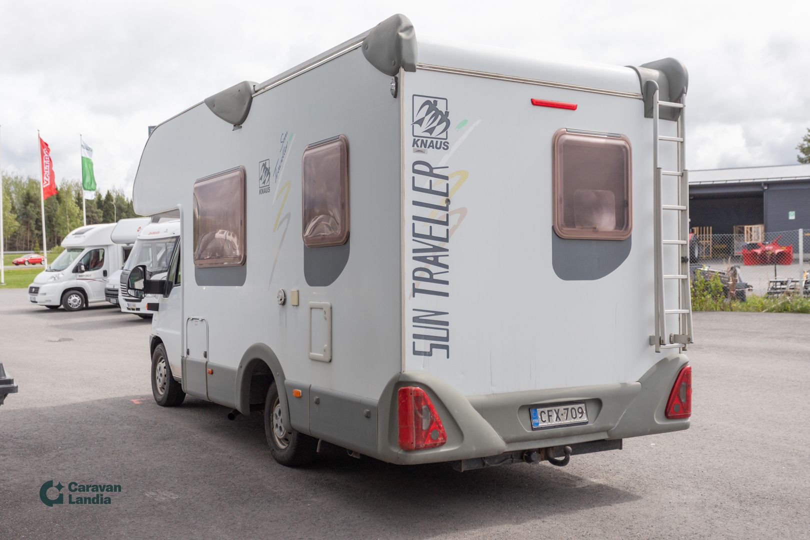 Knaus Sun Traveller 608 L 2.8 JTD 130hv ** TRUMA, WEBASTO, ISO PÖYTÄRYHMÄ **, kuva 4