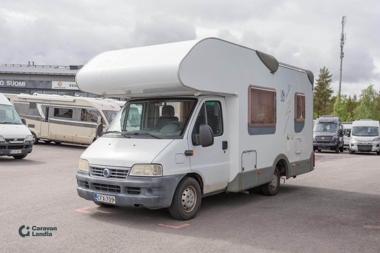 Knaus Sun Traveller 608 L 2.8 JTD 130hv ** TRUMA, WEBASTO, ISO PÖYTÄRYHMÄ **, kuva 5