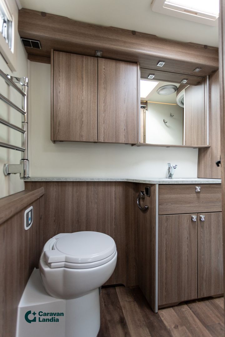 Kabe Imperial 780 TDL KS ** ALDE(KAASU/SÄHKÖ), SAAREKEVUODE, TAKA-WC **, kuva 17