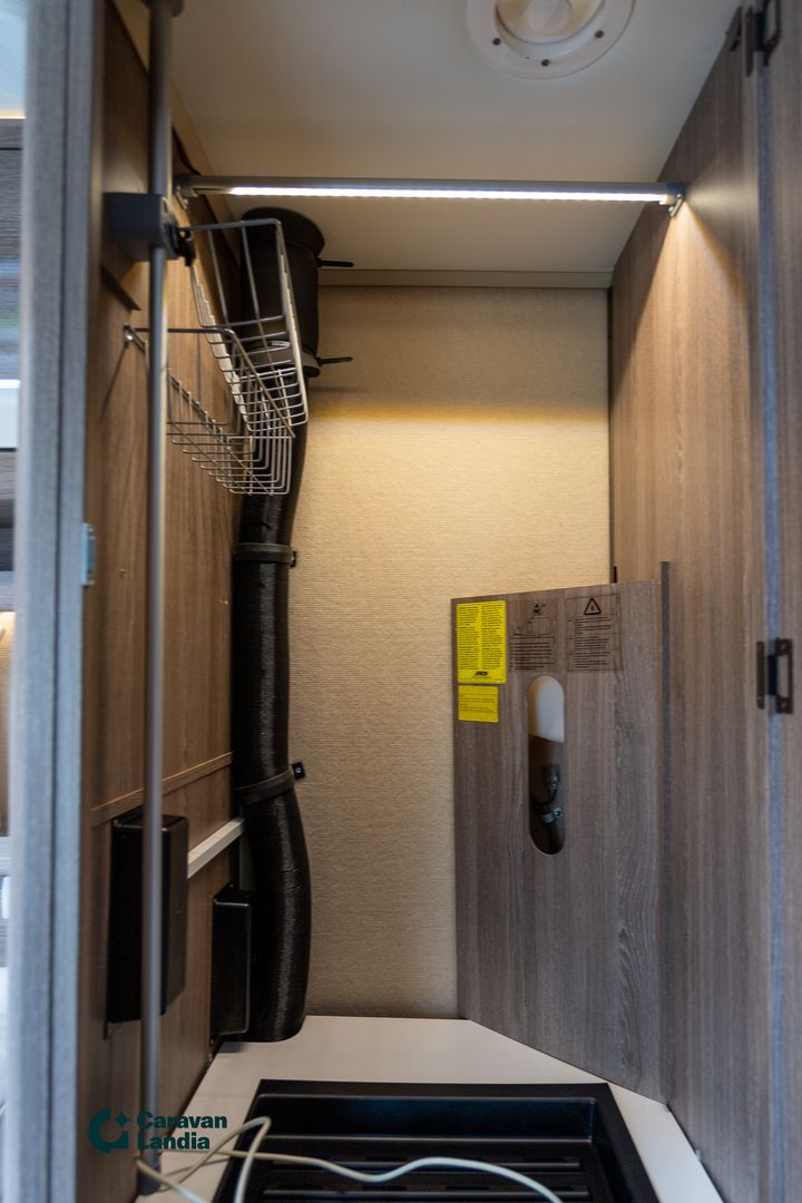 Kabe Imperial 780 TDL KS ** ALDE(KAASU/SÄHKÖ), SAAREKEVUODE, TAKA-WC **, kuva 23