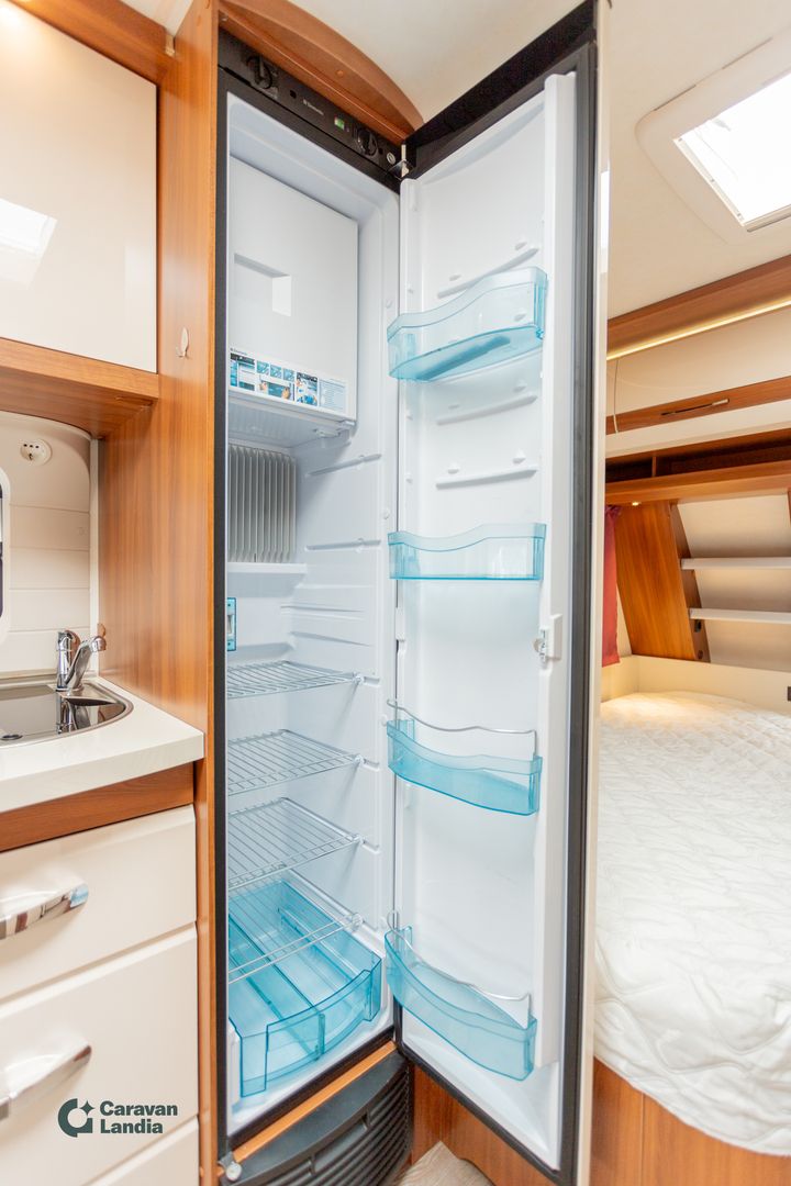 Hobby 495 UFe Excellent ** ALDE, MARKIISI, ISO PÖYTÄRYHMÄ **, kuva 12