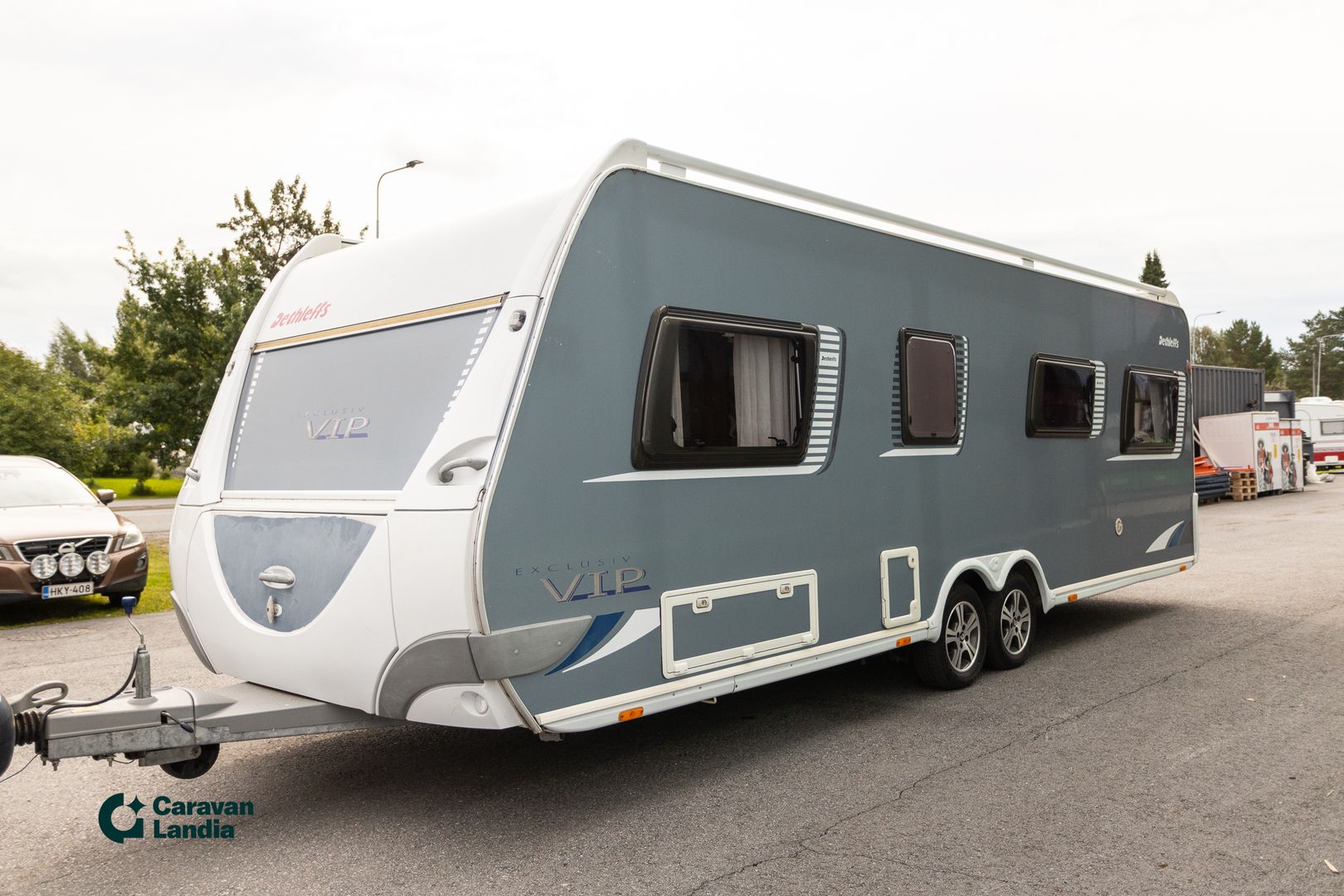 Dethleffs Exclusiv 675 DB Emotion VIP ** ALDE (KAASU/SÄHKÖ), PITKITTÄINEN-PARIVUODE, KAASU-UUNI **, kuva 5