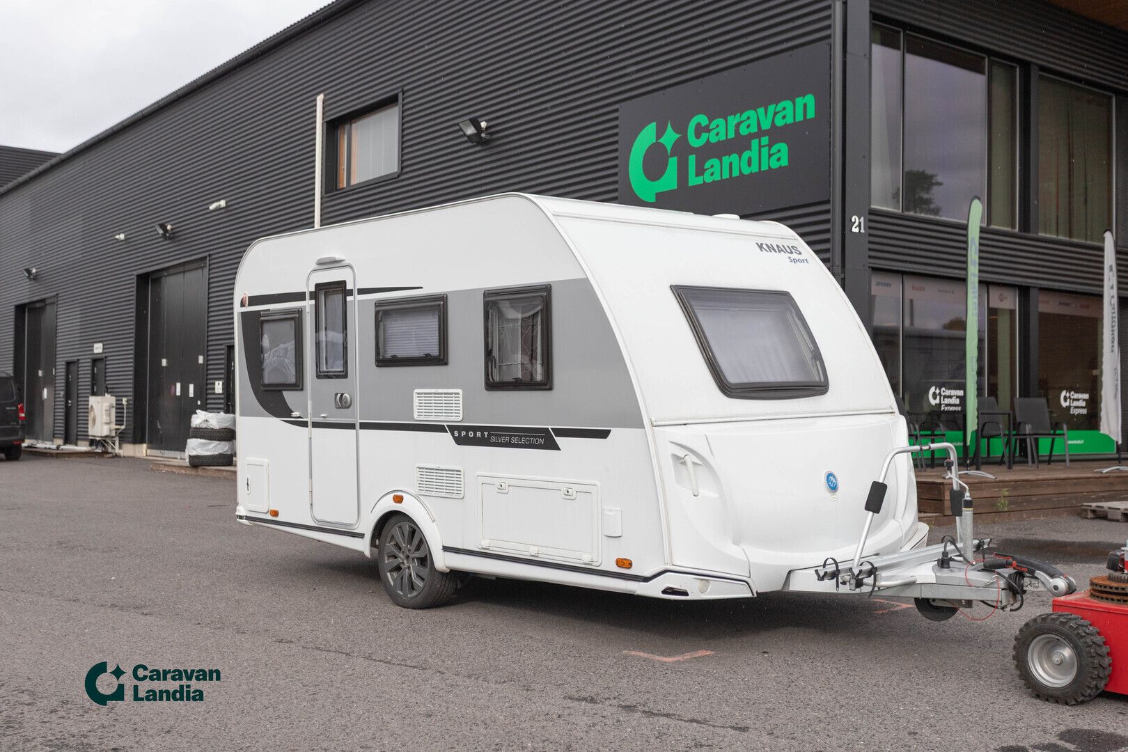 Knaus Sport 400 QD Silver Selection ** TRUMA (KAASU/SÄHKÖ), HUIPPUSIISTI, AURINKOPANEELI **, kuva 1