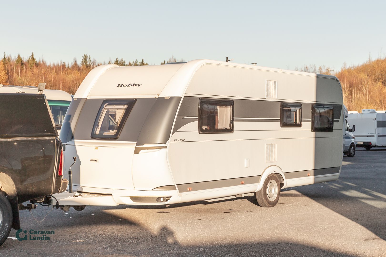 Hobby 515 UHL Deluxe ** TRUMA-SÄHKÖPATRUUNA, ERILLISVUOTEET, YLÄVUODE **, kuva 5