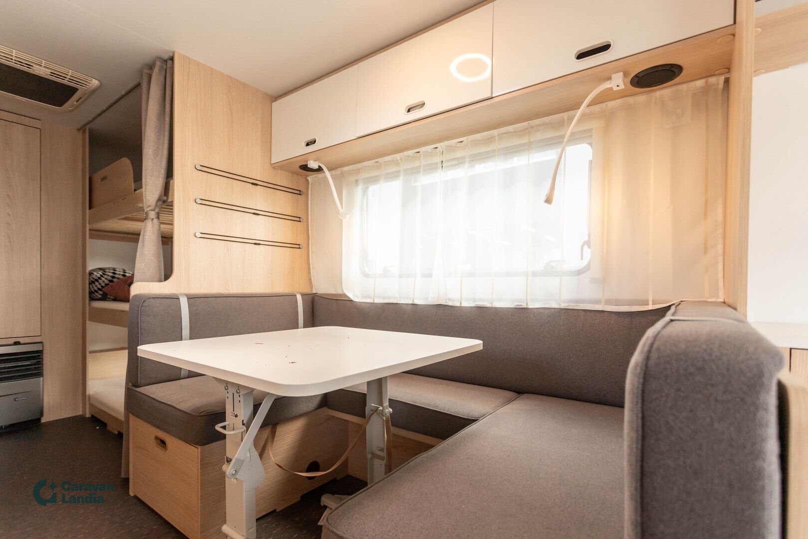 Adria Aviva 563 PT ** TRUMA-SÄHKÖPATRUUNA, PARIVUODE, 3-KERROSVUODE **, kuva 7