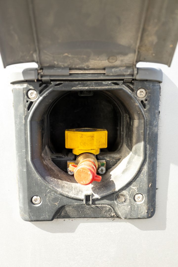 Eriba Troll GT 542 ** NOSTOKATTO, TRUMA (KAASU/SÄHKÖ, ERILLISVUOTEET **, kuva 21