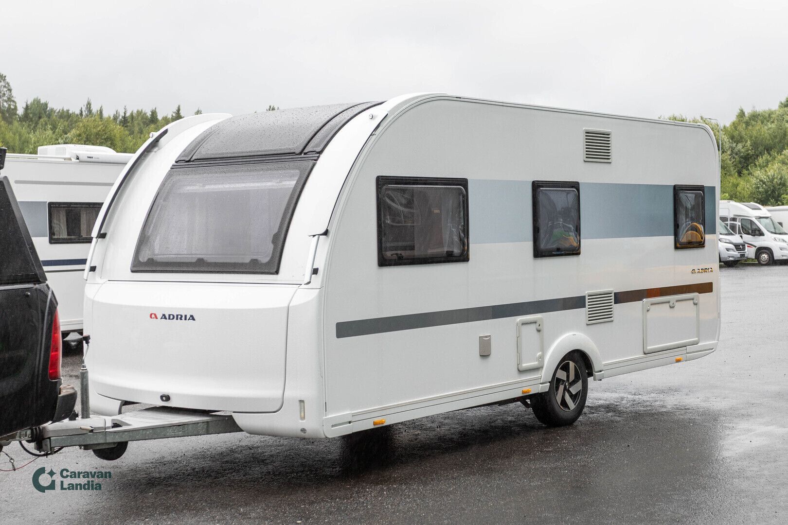 Adria Adora 502 UL ** TRUMA-SÄHKÖPATRUUNA, ERILLISVUOTEET, ISO-PÖYTÄRYHMÄ **, kuva 5