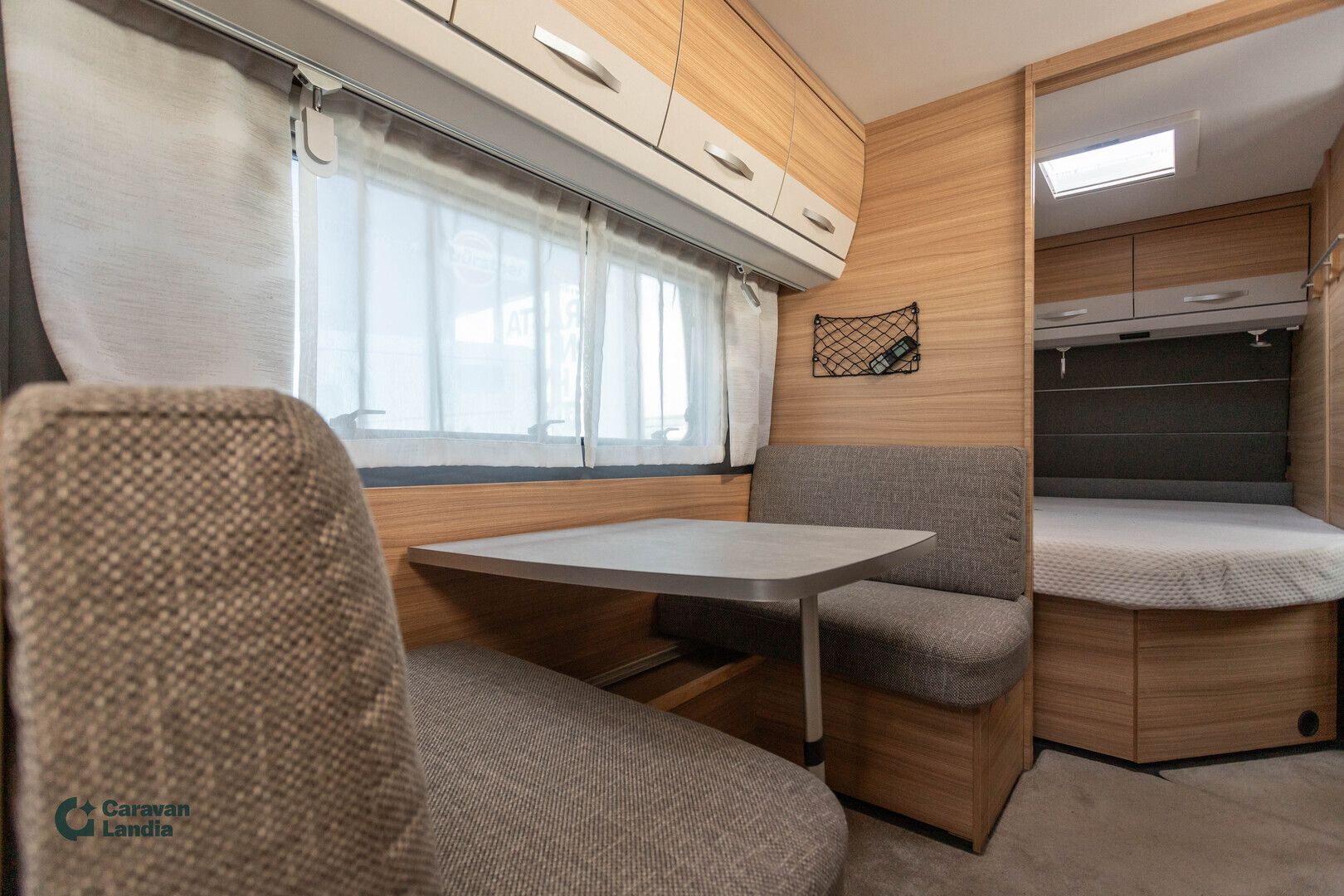 Dethleffs Camper 730 FKR ** ALDE-TALVIPAKETTI, PARIVUODE, 7-HENGELLE, KERROSVUOTEET **, kuva 14