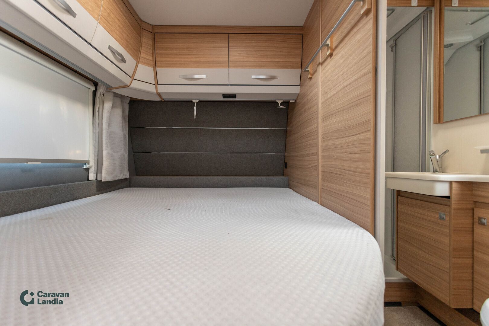 Dethleffs Camper 730 FKR ** ALDE-TALVIPAKETTI, PARIVUODE, 7-HENGELLE, KERROSVUOTEET **, kuva 16
