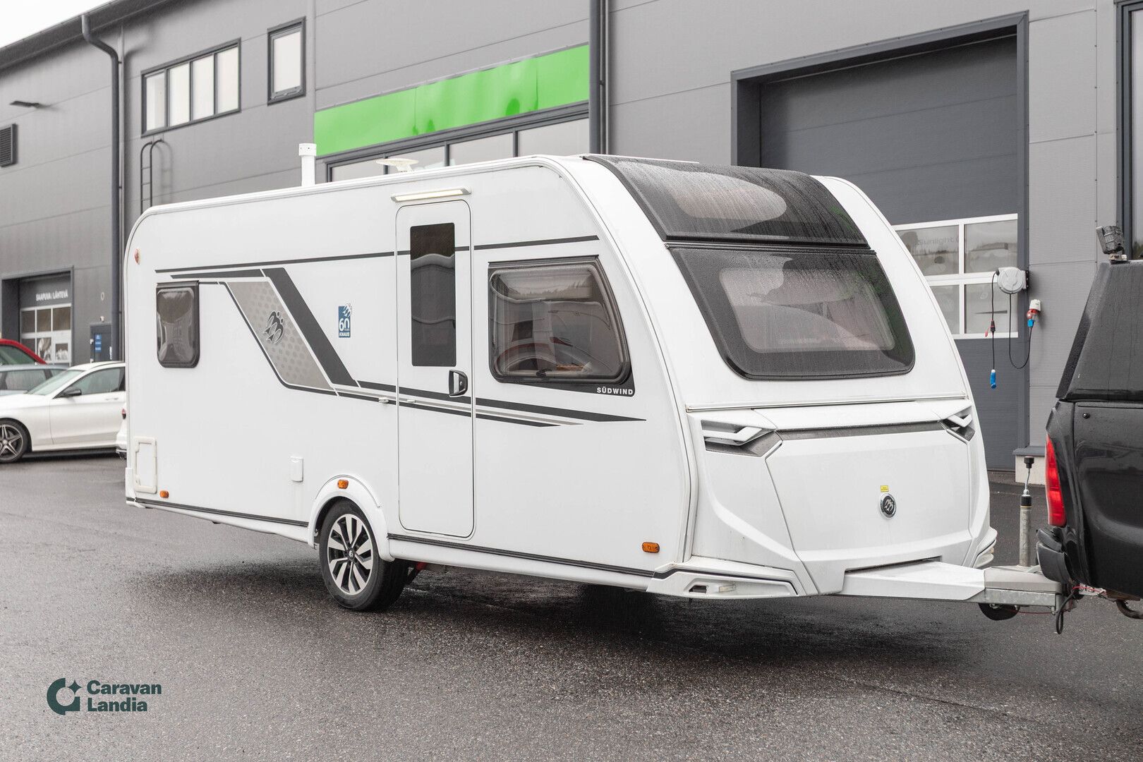 Knaus Sudwind 580 ** ALDE, PITKITTÄINEN-PARIVUODE, U-ISTUINRYHMÄ **, kuva 1