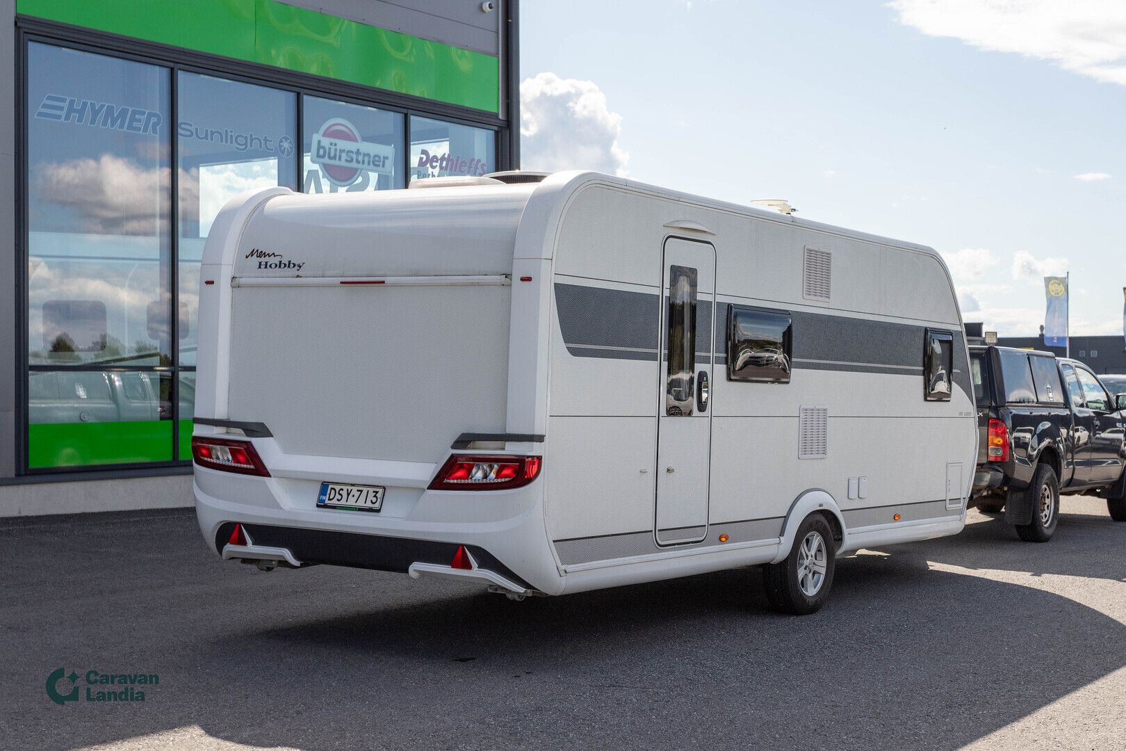 Hobby 560 KMFe Deluxe ** ALDE, PITKITTÄINEN-PARIVUODE, KERROSVUODE, ILMASTOINTI **, kuva 3