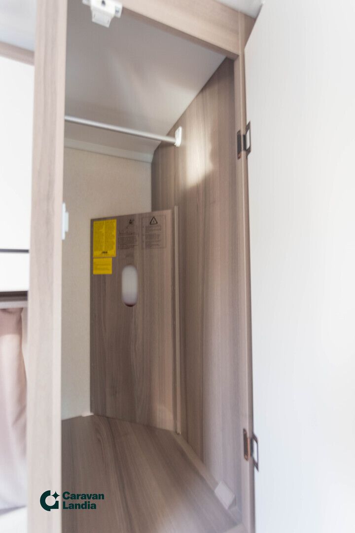 Kabe Estate 470 GLE ** KUIN UUSI, ALDE, NESTEKIERTOINEN LATTIALÄMMITYS **, kuva 16