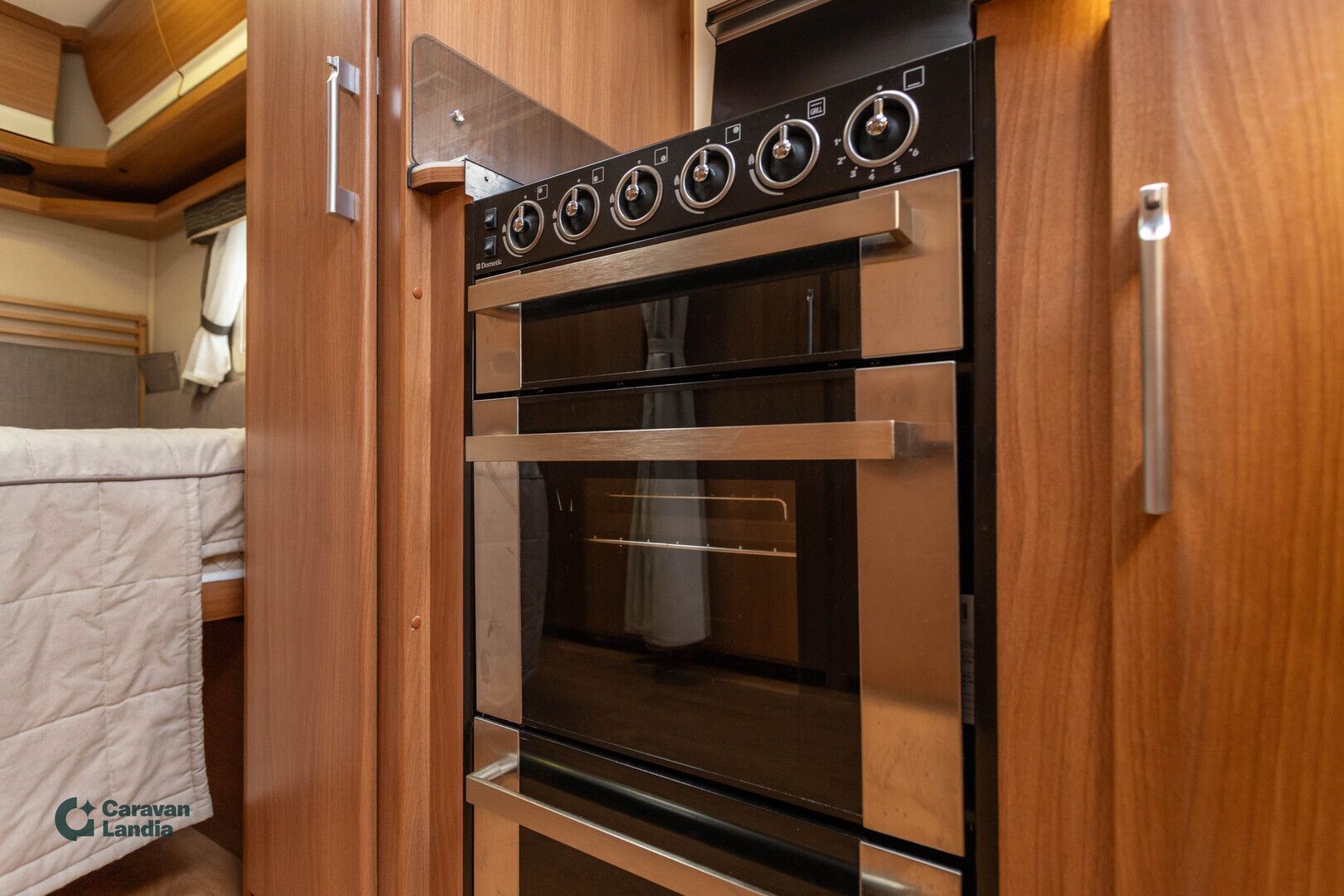 Kabe Royal 590 LXL KS ** ALDE, LATTIALÄMMITYS, PITKITTÄINEN-PARIVUODE **, kuva 12