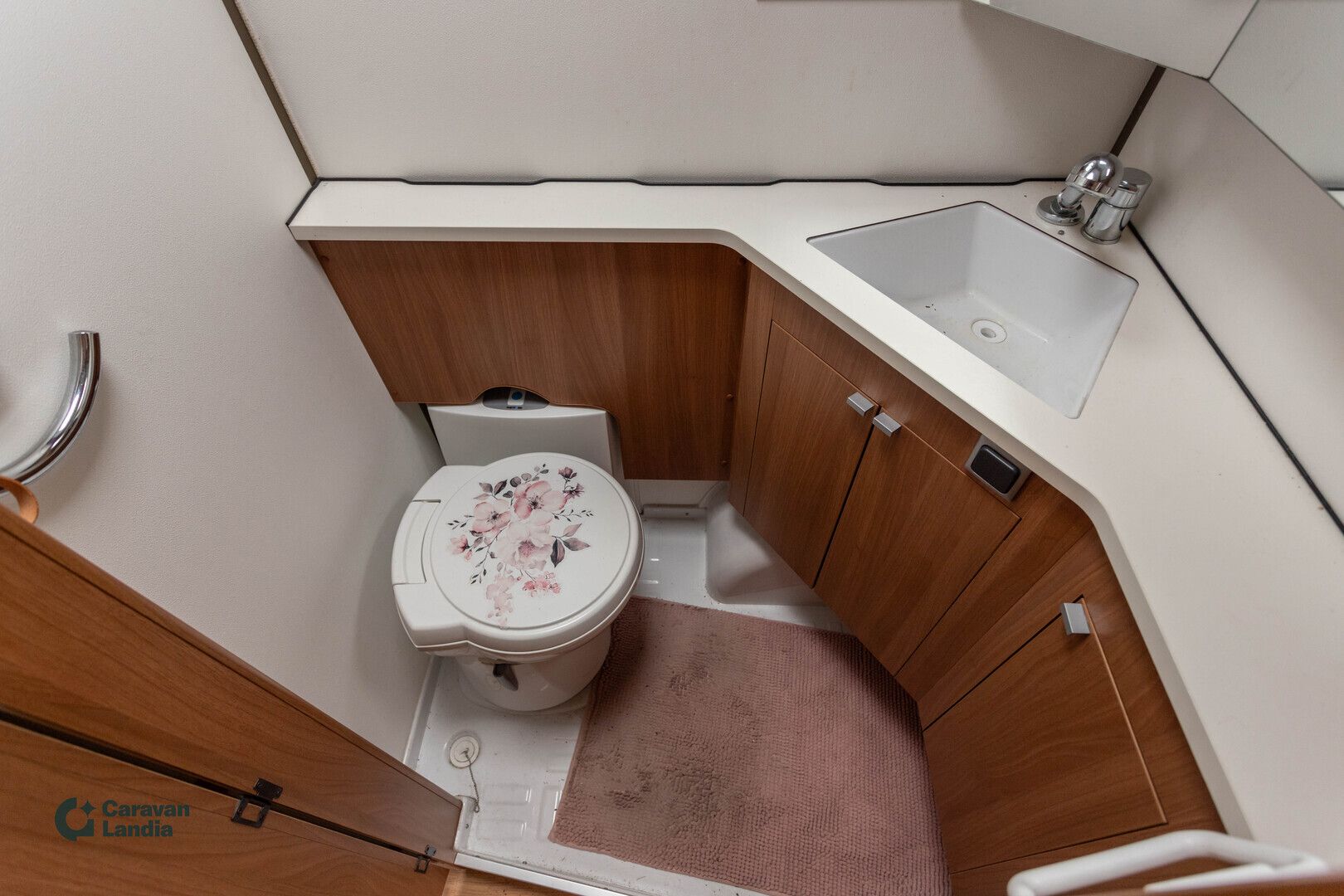 Kabe Royal 750 GLE KS ** ALDE, SAAREKEVUODE, MOVER, MARKIISI **, kuva 16