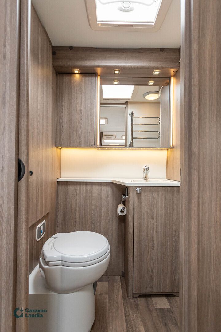 Kabe Imperial 740 ETDL KS **HUIPPUTYYLIKÄS, ALDE, SAAREKEVUODE, ILMASTOINTI, TAKA-WC**, kuva 13