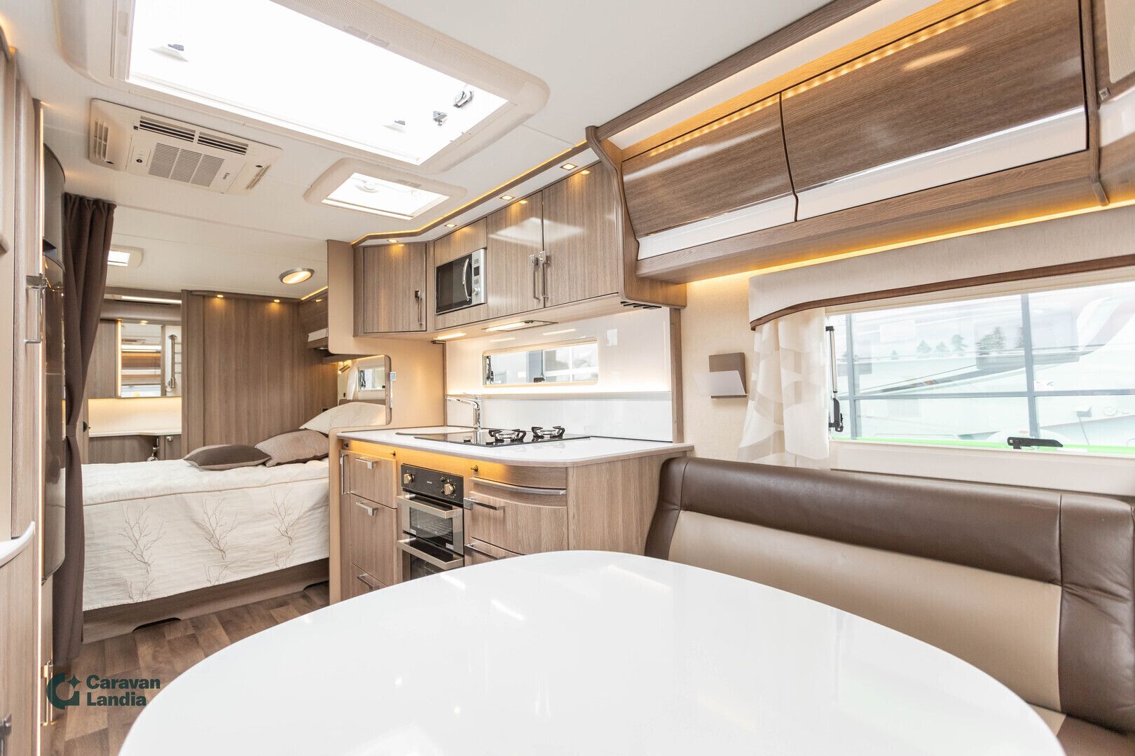 Kabe Imperial 740 ETDL KS **HUIPPUTYYLIKÄS, ALDE, SAAREKEVUODE, ILMASTOINTI, TAKA-WC**, kuva 7