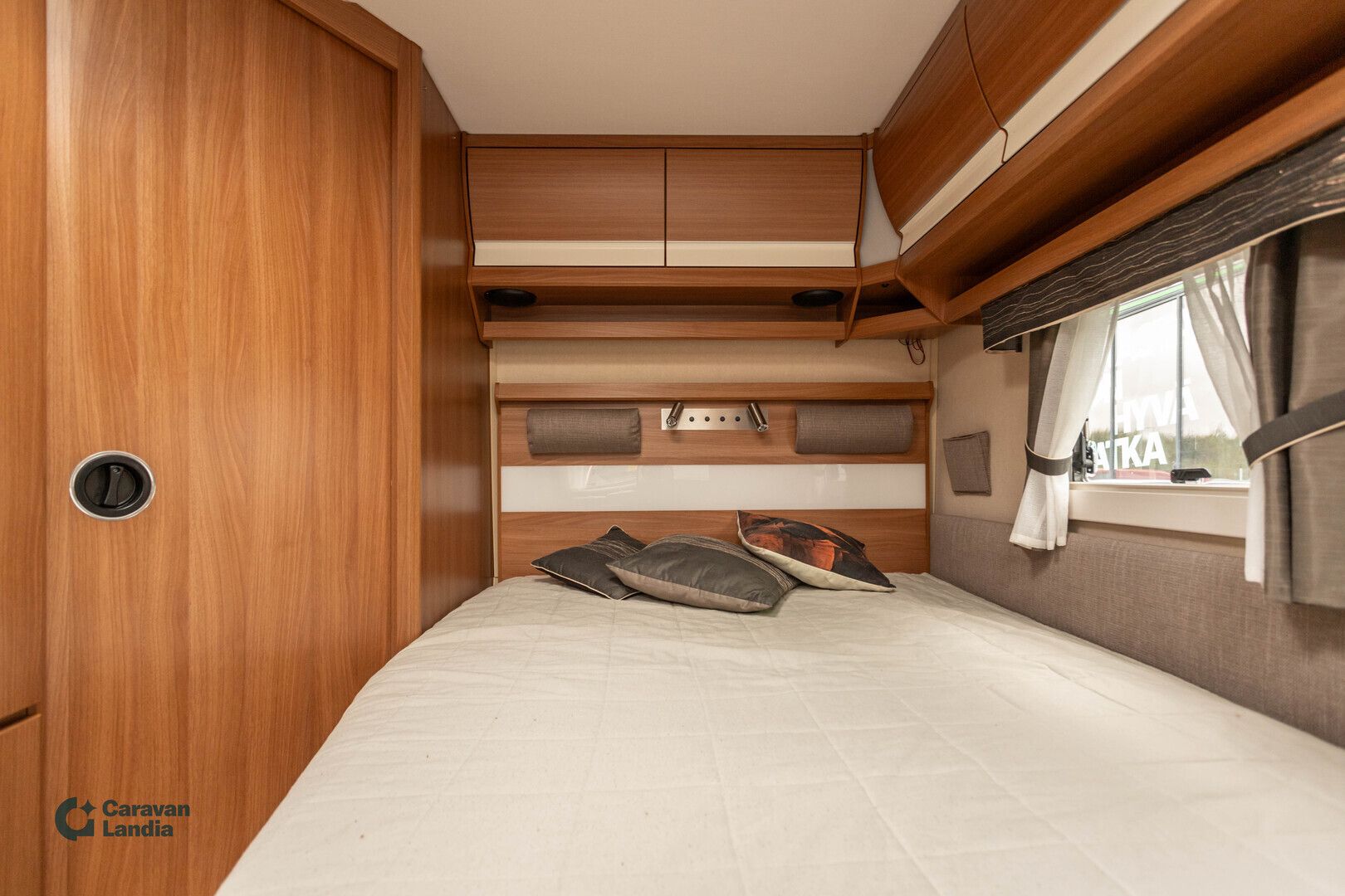 Kabe Royal 560 LXL ** ALDE, PITKITTÄINEN-PARIVUODE, LATTIALÄMMITYS **, kuva 14