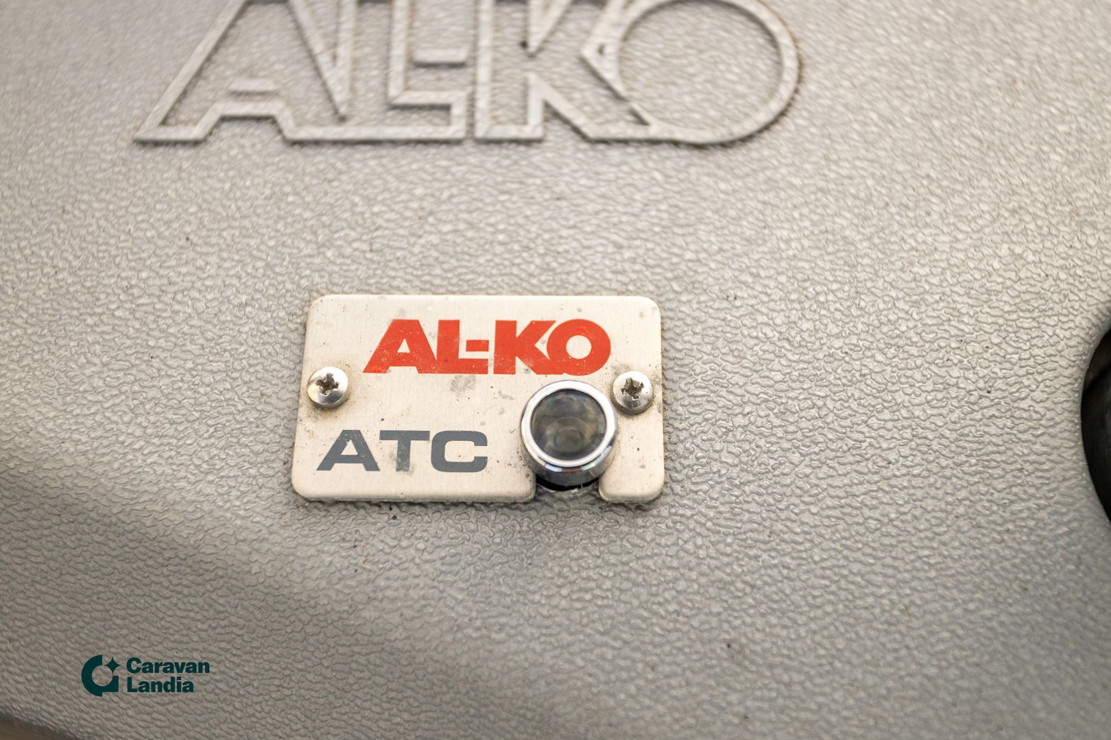 Kabe Royal 600 ETDL KS ** ERILLISVUOTEET, POIKITTAINEN KYLPYHUONE TAKANA, HUIPPU VARUSTELTU **, kuva 33