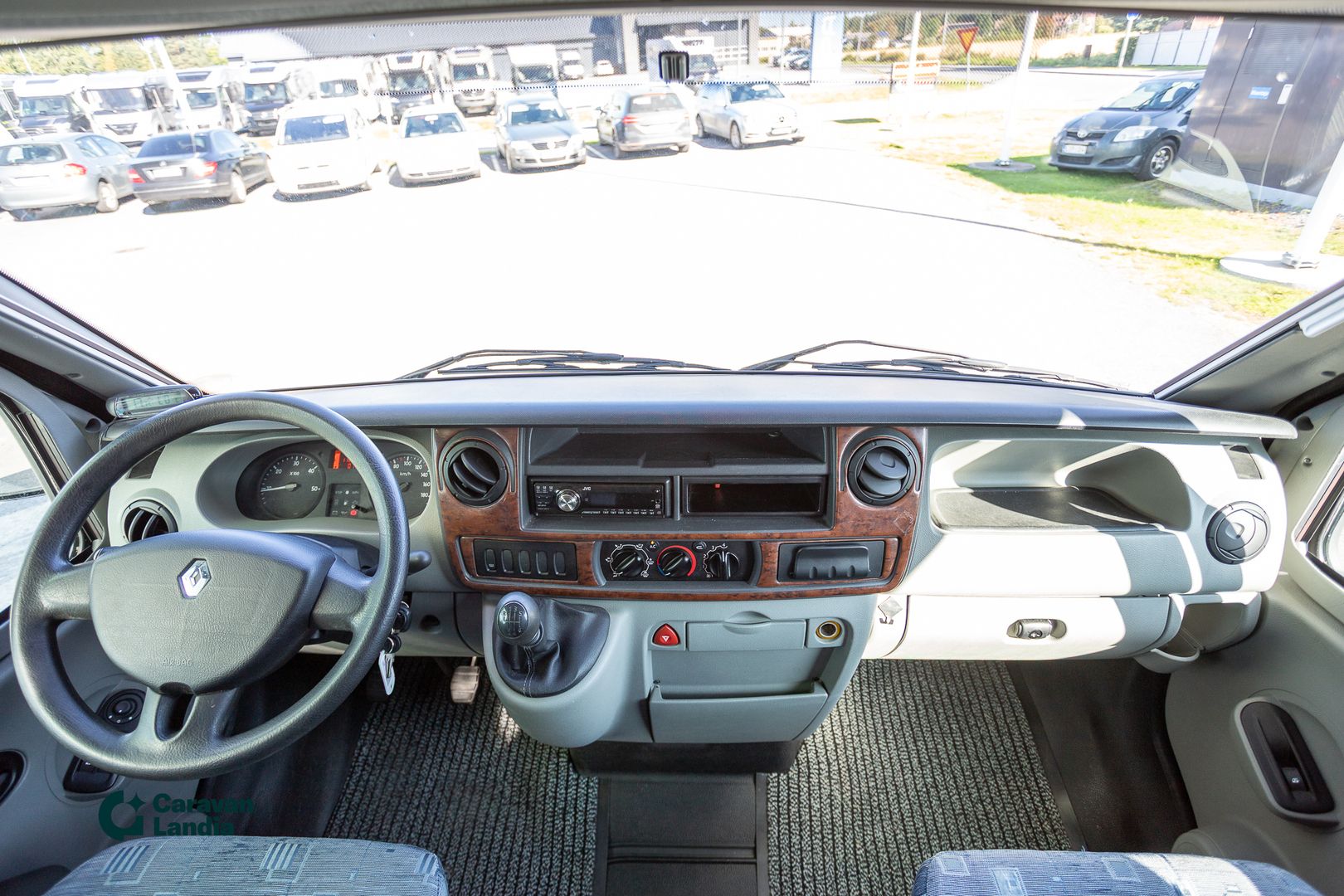 Adria Izola S687 SP 2.5 dCI 115hv ** TRUMA(KAASU/SÄHKÖ), PARIVUODE PITKITTÄIN, MARKIISI **, kuva 5